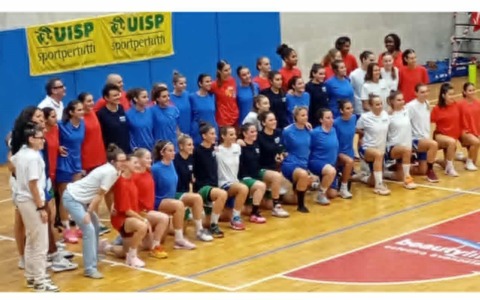 Villa Guardia secondo al Torneo internazionale “Insieme per fare canestro alle discriminazioni”
