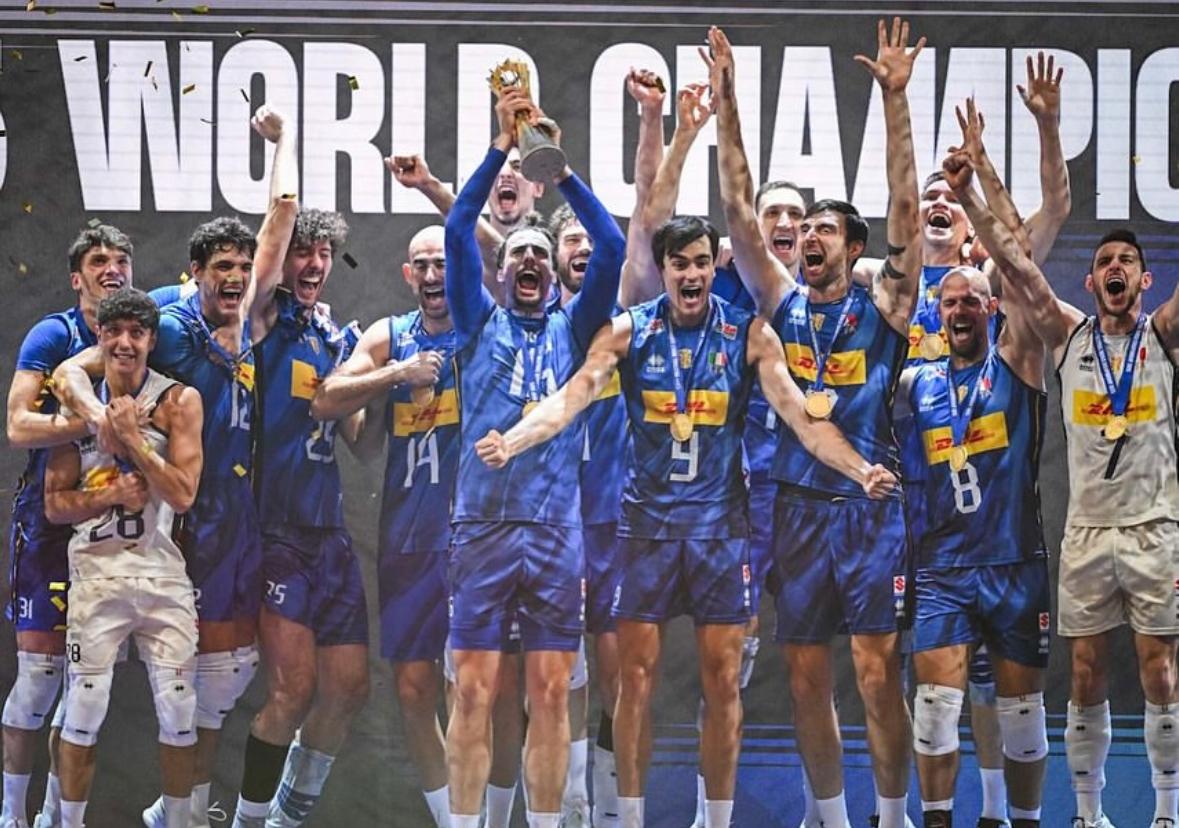 Da Bizzarone ai Mondiali di pallavolo: Simone Anzani è sul tetto del mondo, di nuovo