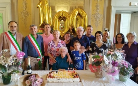 Festa per i cento anni di Elvira Resinelli