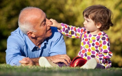 Auguri di cuore ai nostri super nonni: festeggiateli con noi!