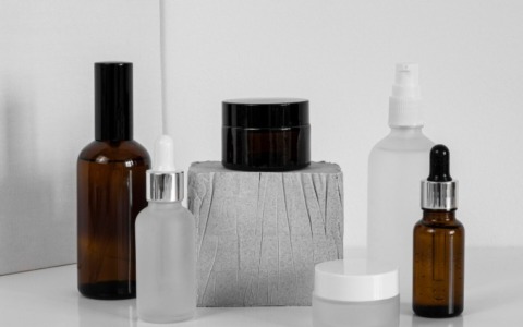 Farmacia online e dermocosmesi: prodotti sicuri, offerte e consigli per ogni esigenza