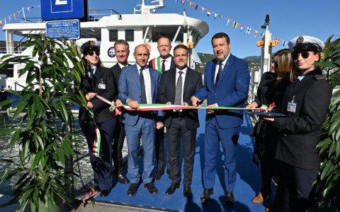 Inaugurata la nuova motonave ibrida “Ambrosiana”