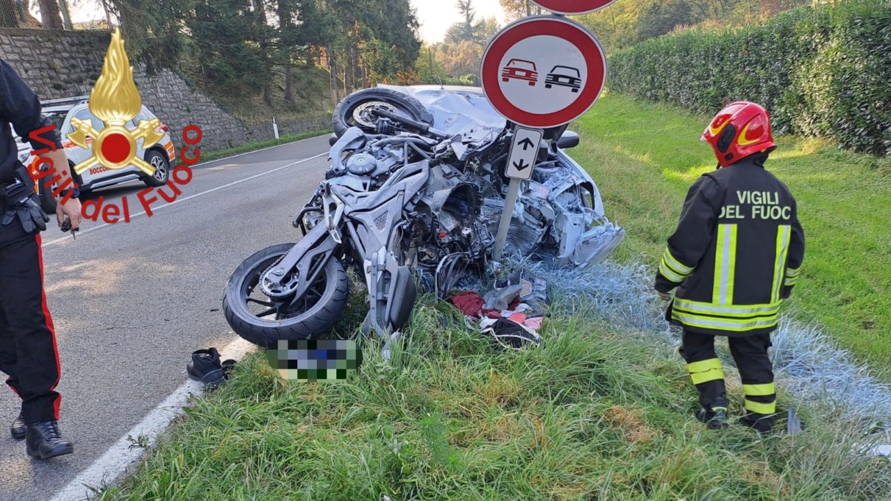 E’ deceduto il motociclista coinvolto in un terribile incidente stradale