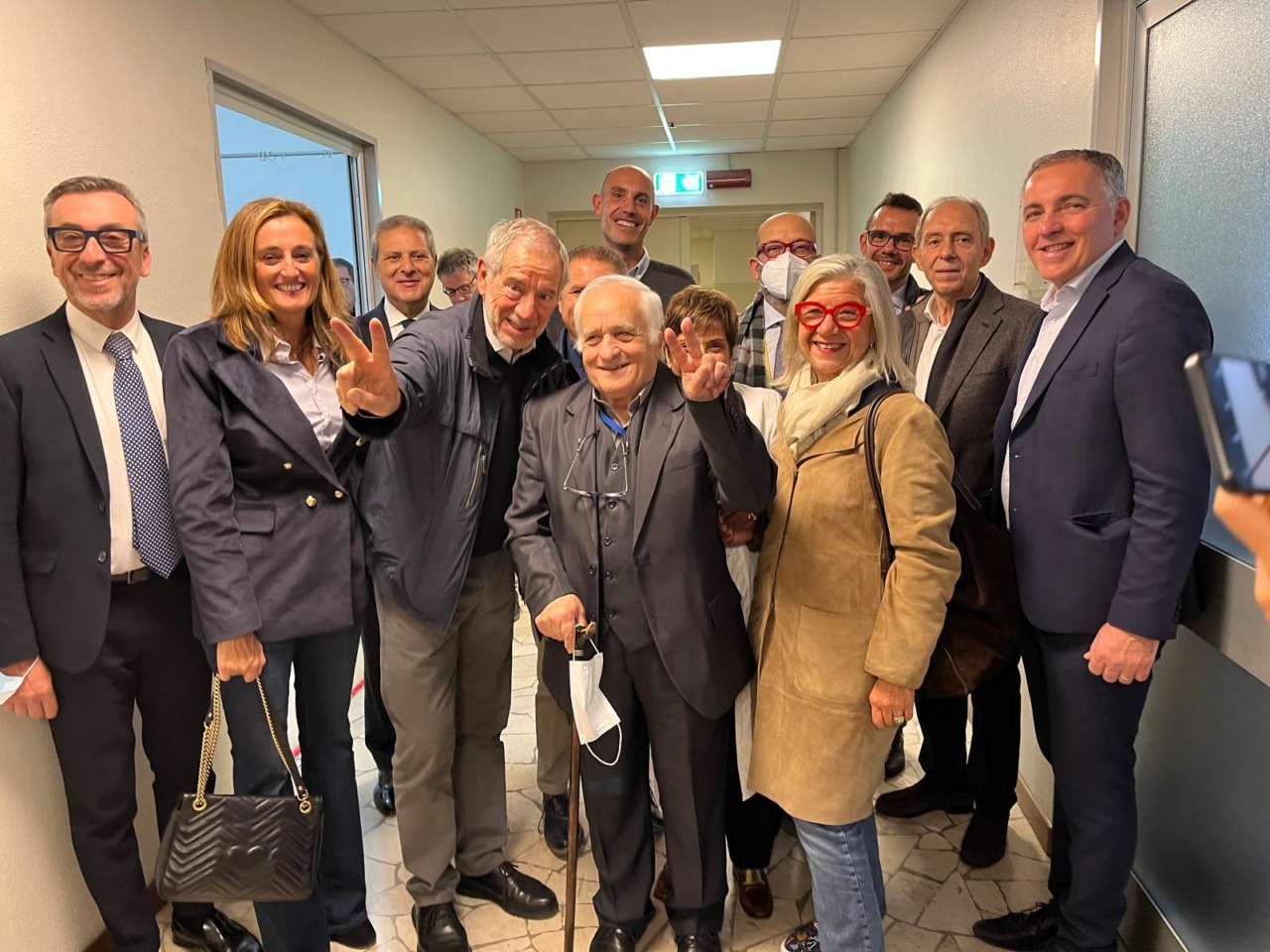 Assessore Bertolaso in visita agli hospice di Mariano Comense e Como