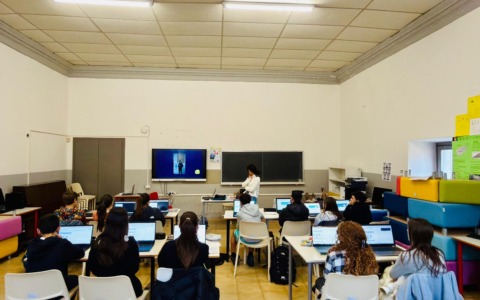 “OrientaMente”, prosegue il viaggio nelle scuole