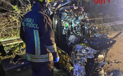 L’auto si ribalta più volte, gravemente ferito un ventenne