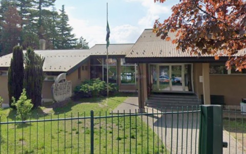 Primaria senza linea telefonica da settimane: nessuno interviene nonostante i solleciti