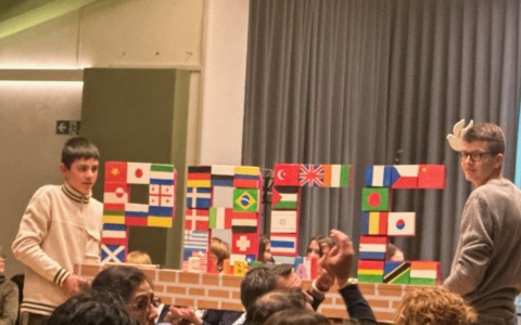 “Azioni di pace”, applausi a ragazze e ragazzi della scuola media