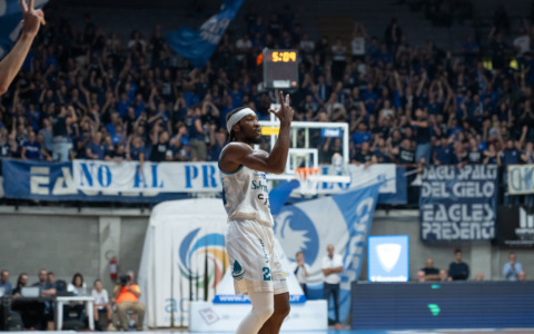 Con un finale in crescendo Cantù batte Cremona