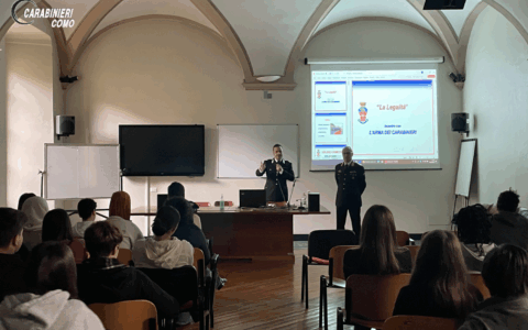 Carabinieri a scuola per diffondere la cultura della legalità