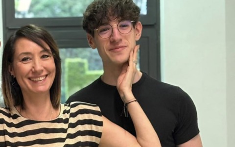 Sfonda la porta e salva il vicino