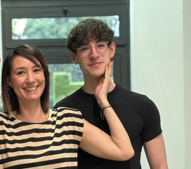 Sfonda la porta e salva il vicino