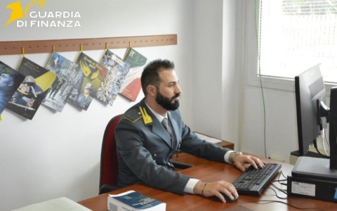 Bancarotta fraudolenta di oltre 2,8 milioni di euro: tre ordinanze di custodia cautelare