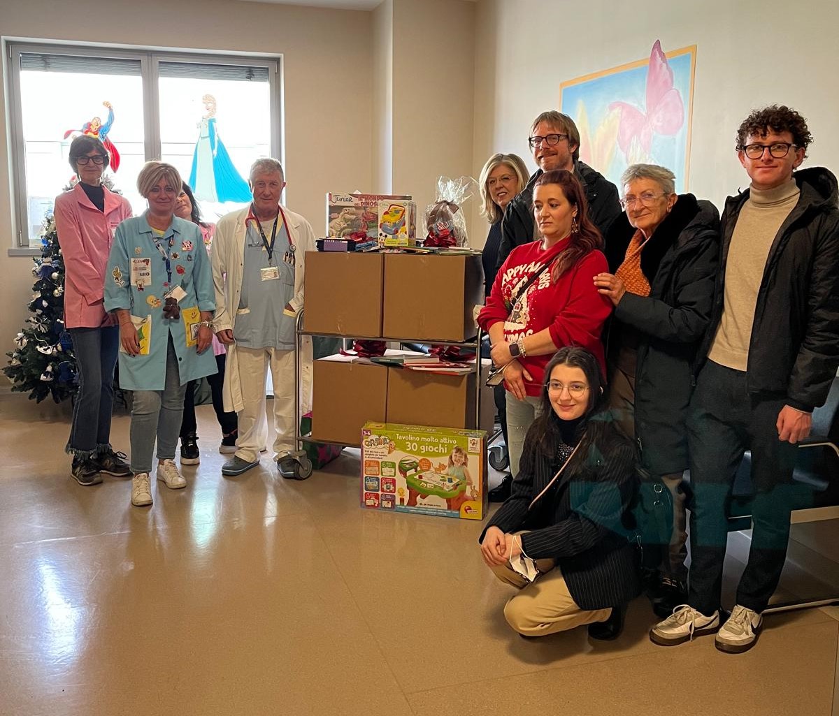 Dalla parrocchia di Bregnano doni per i bimbi ricoverati in Pediatria