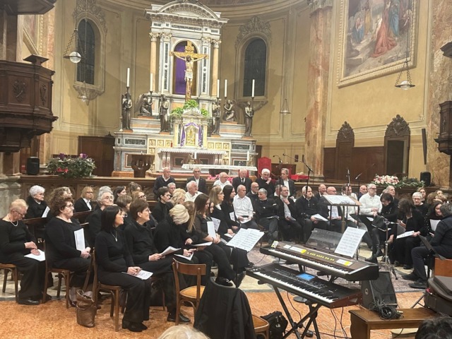 “Cantiamo il Natale” entusiasma e suscita applausi – FOTO E VIDEO