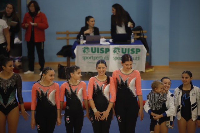 Esordio per la EOS Gym: ottimi risultati alla prima gara a Casella