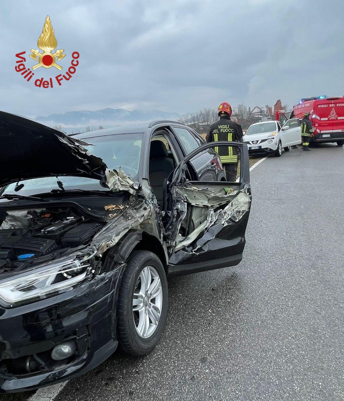 Incidente stradale a Villa Guardia: coinvolti un’auto e un furgone