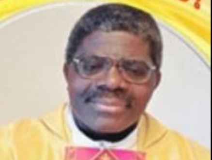 Rubata la bicicletta elettrica del prete: appello per ritrovarla