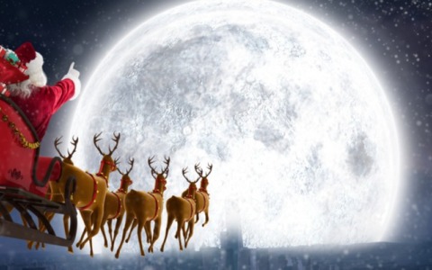 Ordinanza urgente del primo cittadino: ok all’atterraggio di Babbo Natale, il Grinch fuori da Olgiate Comasco