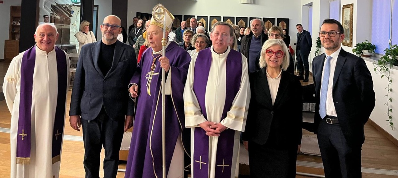 Messa di Natale in ospedale con il cardinale Oscar Cantoni