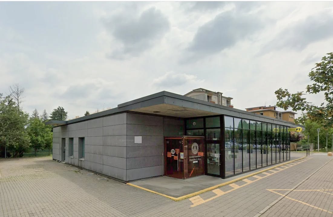 Punto prelievi, accesso su prenotazione e pagamenti con carta