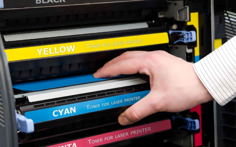 Acquisti consapevoli e stampa senza sorprese: perché sempre più italiani scelgono Offertecartucce.com