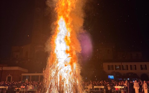 Successo per la Giubiana: piazza gremita