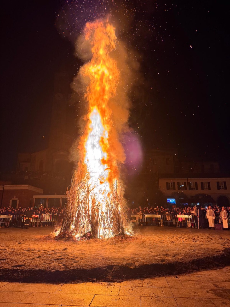 Successo per la Giubiana: piazza gremita