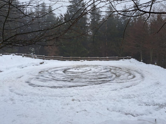 Rally abusivi lungo i tornanti, sindaco e residenti esasperati