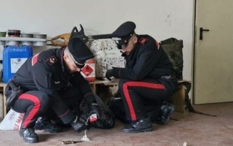 Denunciato un 47enne: trovato in possesso di droga