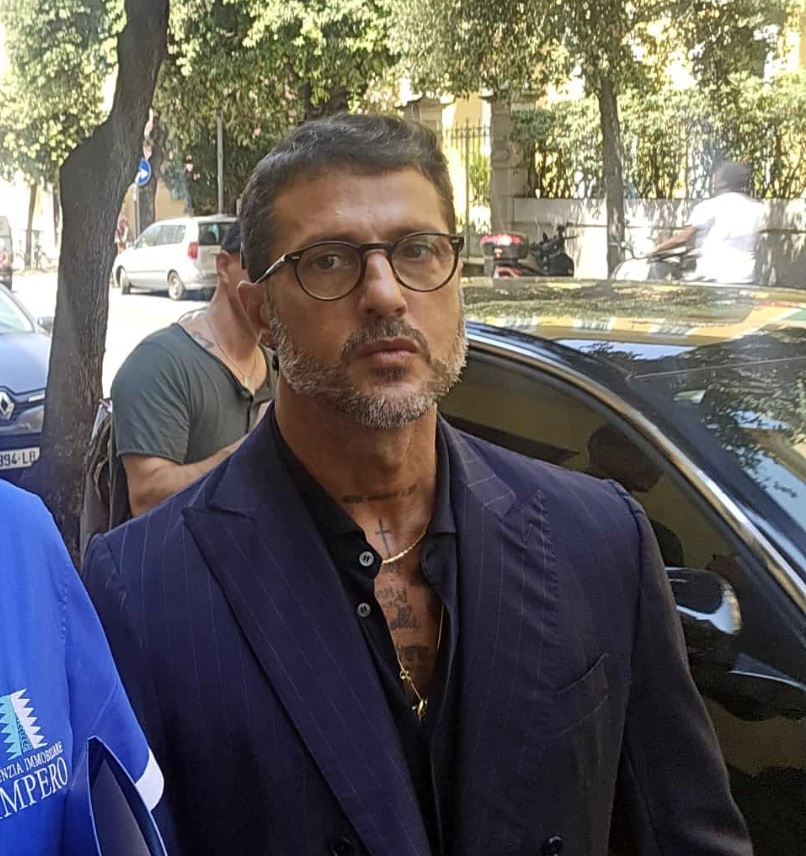 Una nuova querela contro Signorini? Il post di Corona