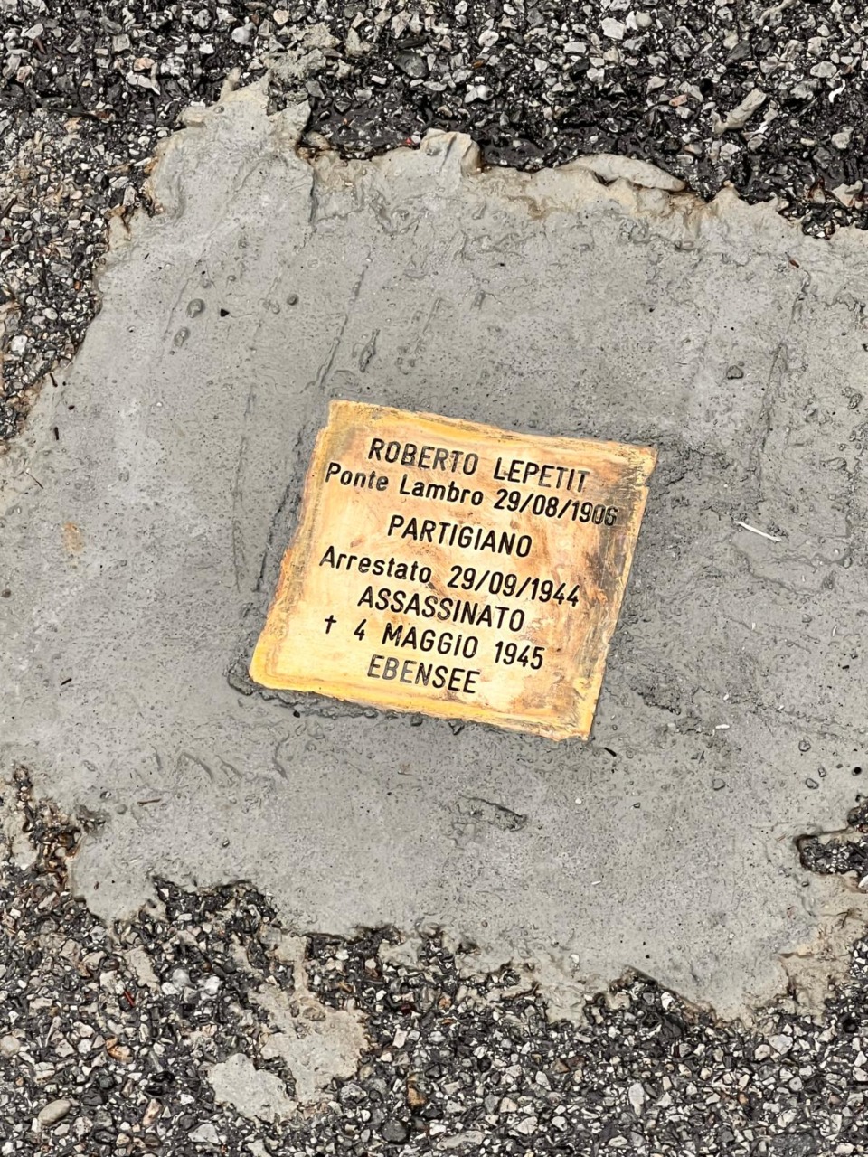 Intitolata una pietra della memoria a Roberto Lepetit