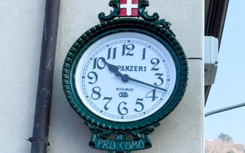 Torna a segnare il tempo l’orologio di piazza Matteotti
