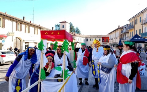 Carnevale di Appiano Gentile primo premio alla Cra come miglior gruppo