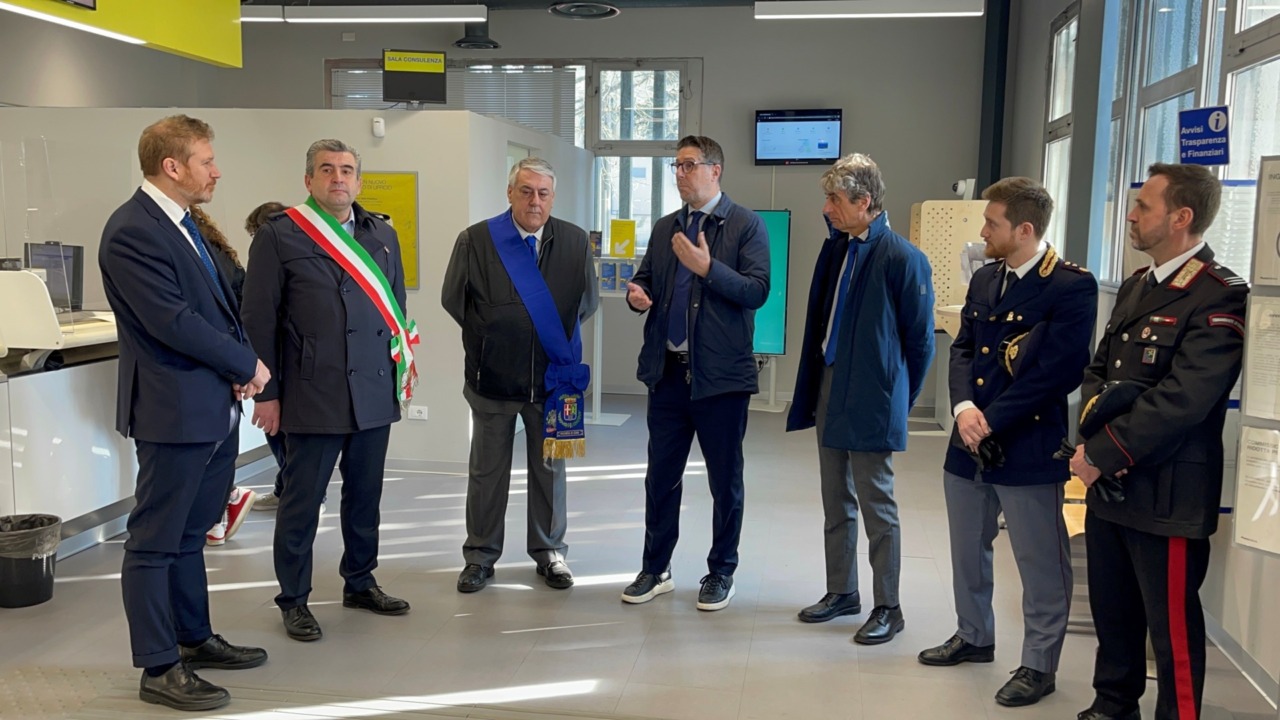 Al via negli uffici postali Polis il servizio di rilascio e rinnovo dei passaporti