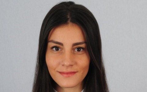 Dentista “pendolare”  tra Madrid e Milano, con il cuore a metà