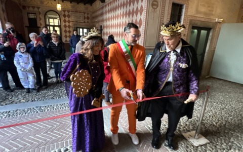 Il cinquantesimo del Carnevale Olgiatese inaugurato con la consegna delle chiavi della città