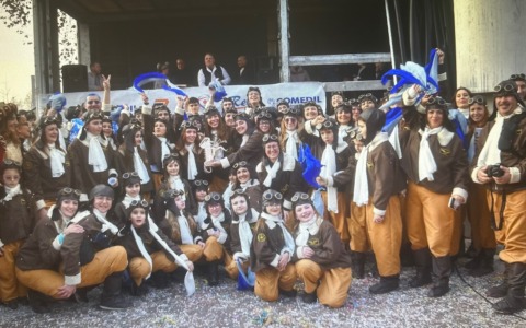 Carnevale Olgiatese da applausi tra due ali di folla