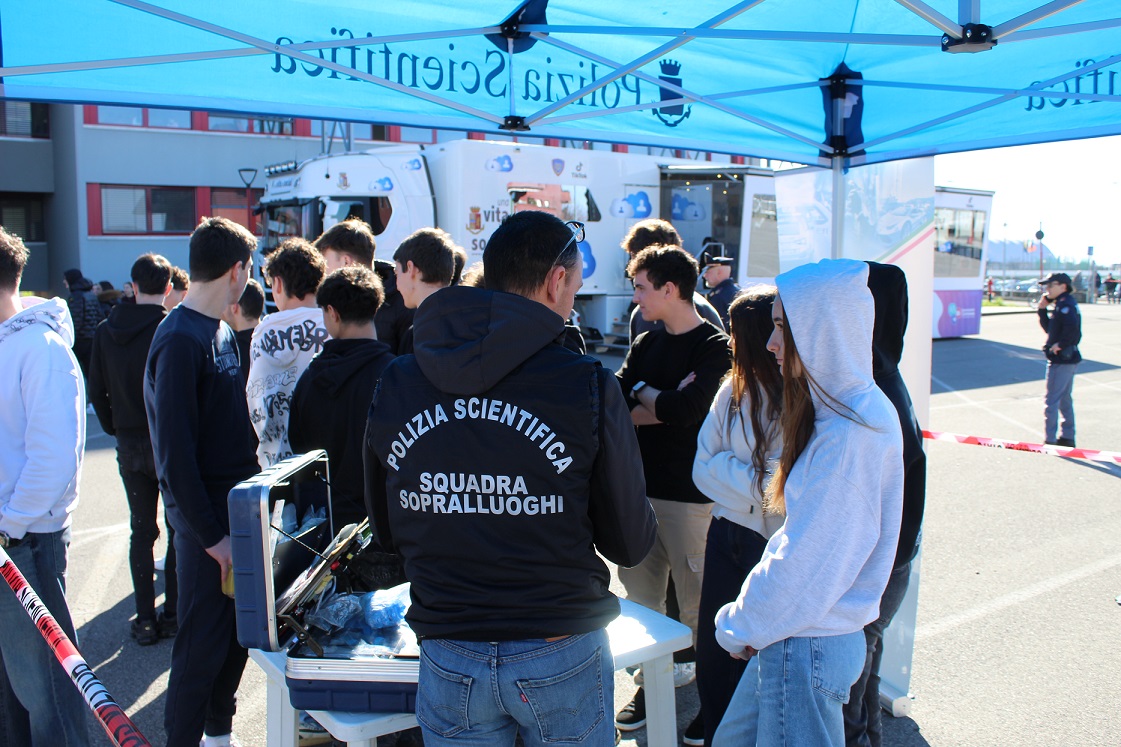 Una Vita da Social: la campagna educativa sulla legalità ha fatto tappa al Monnet