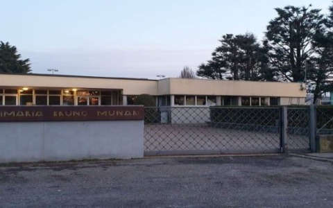 A Valmorea il caos mensa continua: formaggio ammuffito nei ravioli