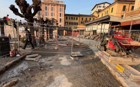 Il cantiere rischia l’allagamento: acqua chiusa
