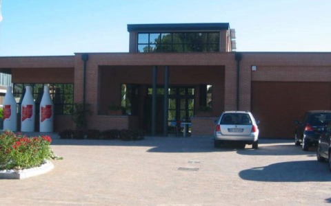 Taglio del nastro per il nuovo sportello di ascolto della Croce Rossa