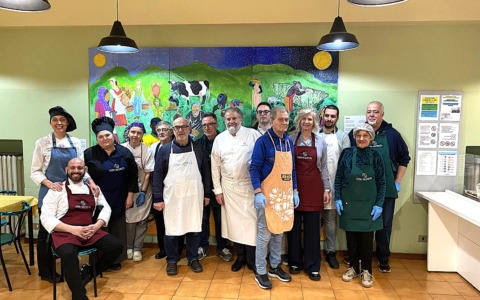 “Un pasto è solo l’inizio”, a tavola con gli chef a Casa Nazareth