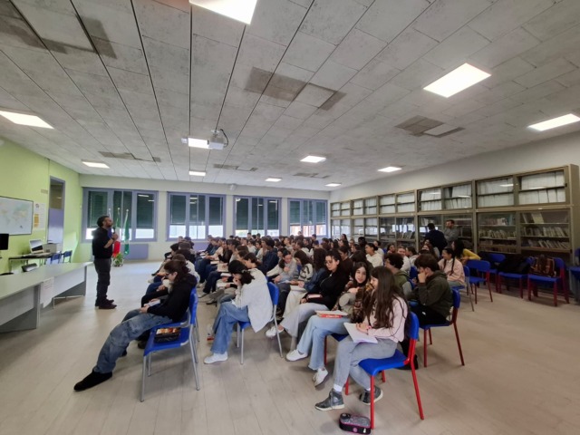 Gli alunni del Comprensivo incontrano Manlio Castagna