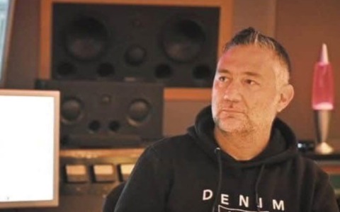 “Oggi a Bruxelles, da 20 anni giro il mondo grazie alla musica”