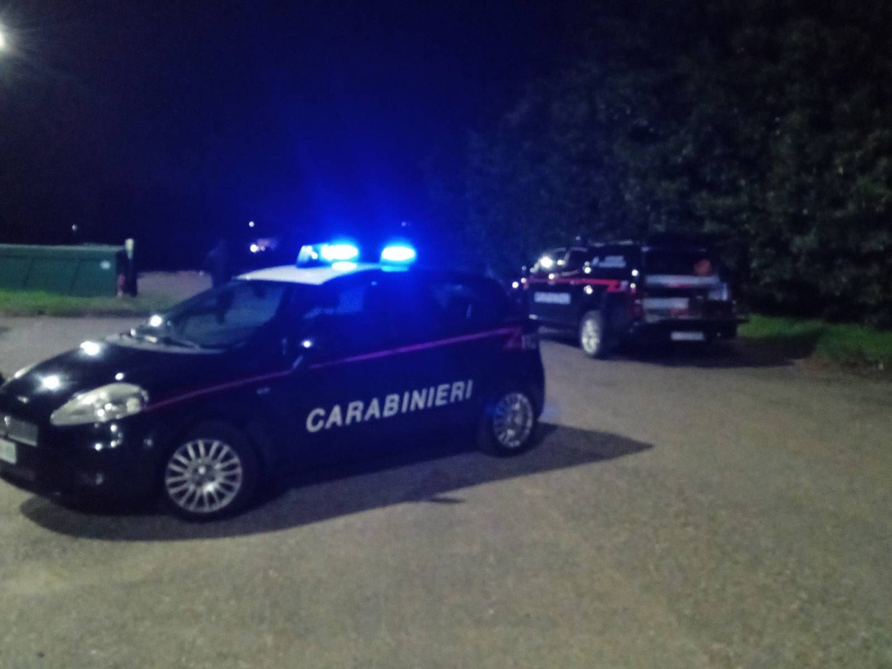 Invia alla ex compagna foto di una bomba a mano che aveva in casa