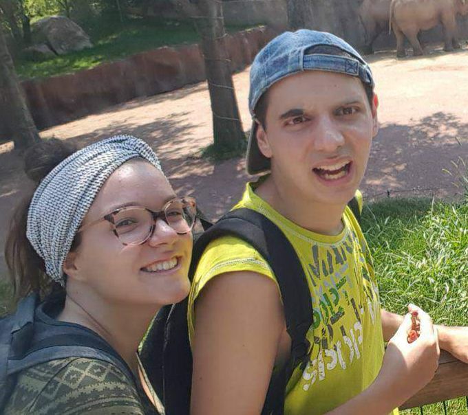 L’arte per esprimersi e conoscersi: un percorso speciale con Sem e Asia