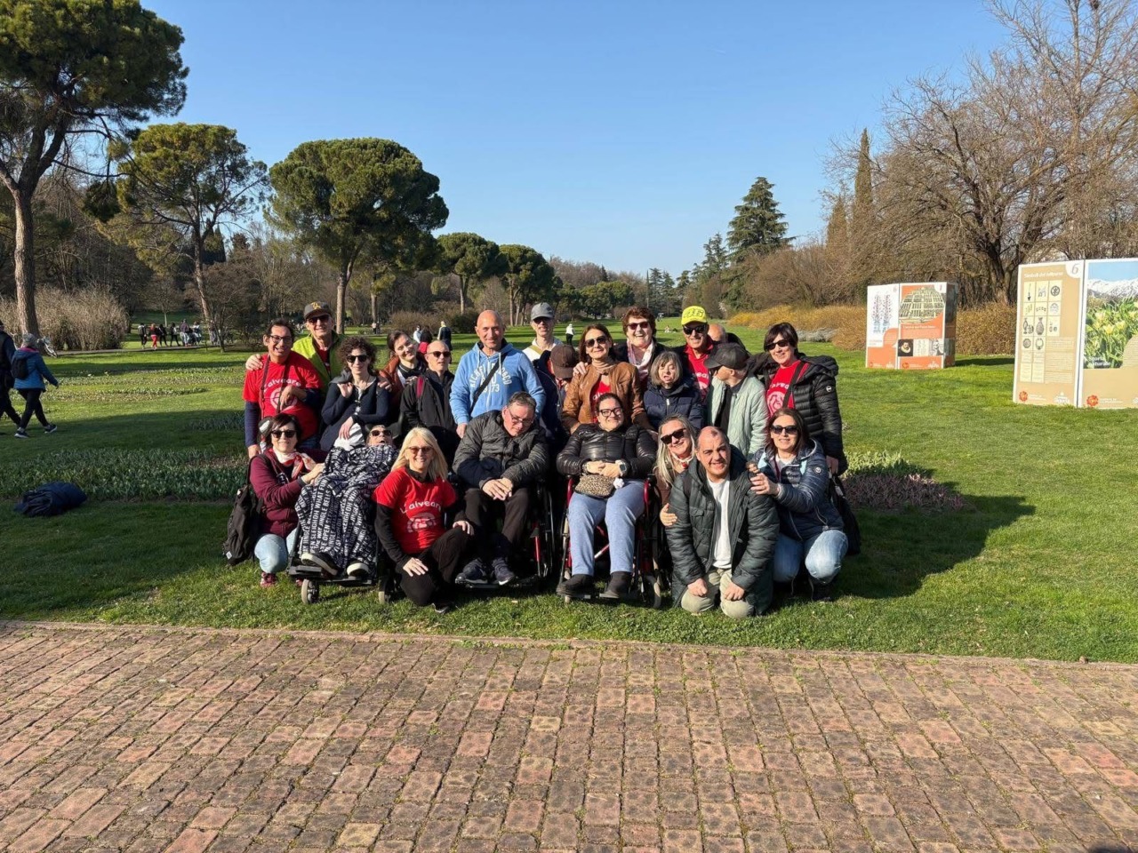 Cena di Gala per festeggiate insieme a L’Alveare
