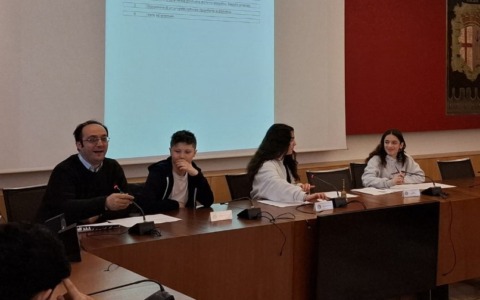 Un logo per la biblioteca: lo devono trovare i ragazzi del Ccr