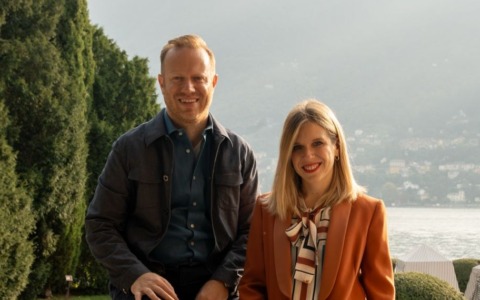 Una vita tra Ginevra e il lago di Como per il brand di famiglia